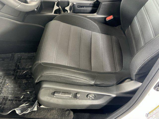 Photo of 2022 Platinum White Pearl Honda CR-V