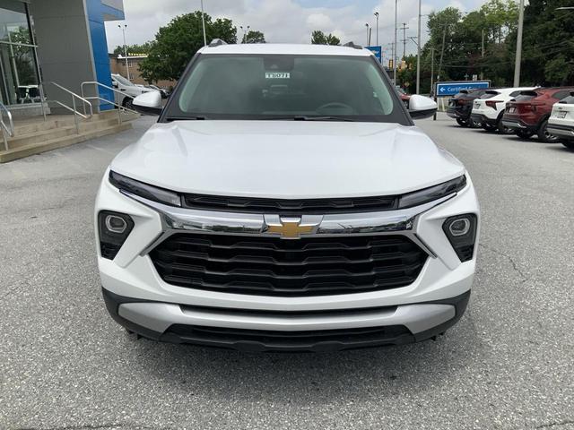 Photo of 2026 Summit White Chevrolet Trailblazer