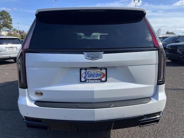 Photo of 2024 Crystal White Tricoat Cadillac Escalade