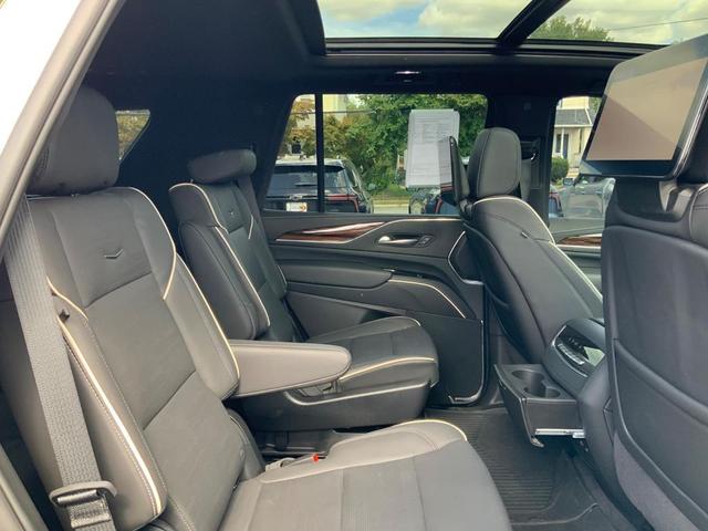 Photo of 2024 Crystal White Tricoat Cadillac Escalade
