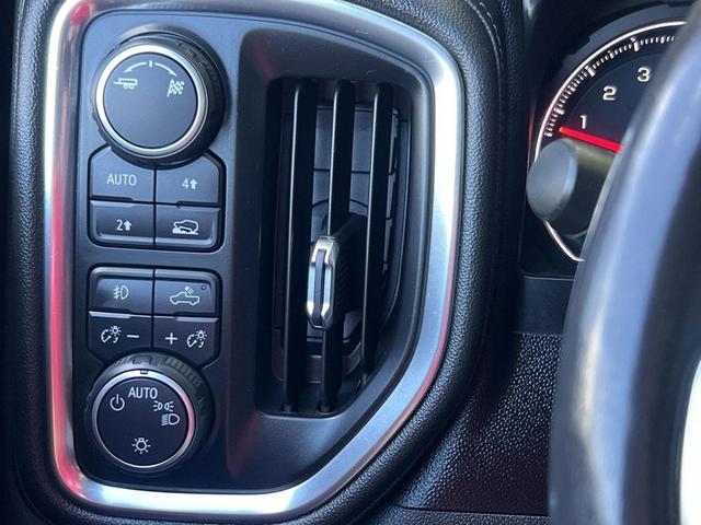 Photo of 2019 Silver Ice Metallic Chevrolet Silverado 1500