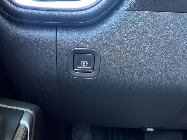 Photo of 2019 Silver Ice Metallic Chevrolet Silverado 1500