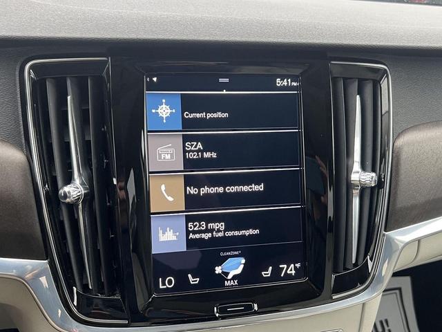 Photo of 2020 WHITE Volvo V90 Cross Country