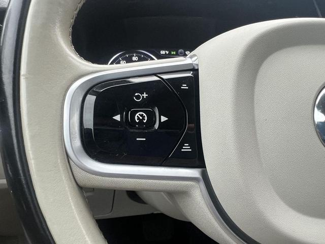 Photo of 2020 WHITE Volvo V90 Cross Country