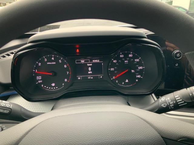 Photo of 2025 Summit White Chevrolet Trax