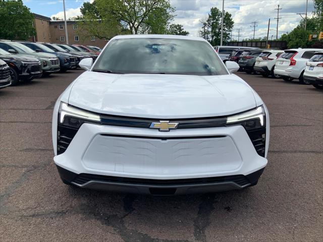 Photo of 2025 Summit White Chevrolet Blazer EV