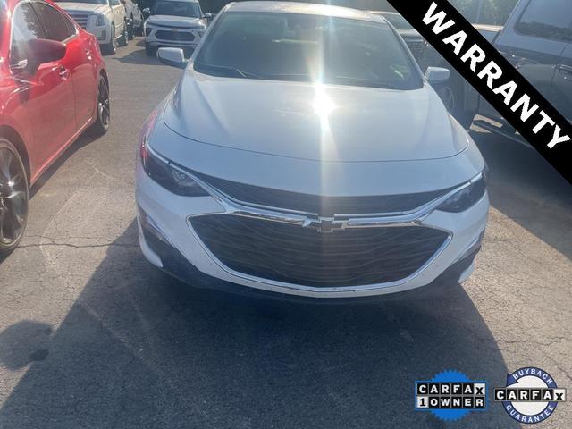 Photo of 2024 Summit White Chevrolet Malibu