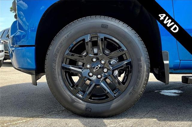 Photo of 2023 Blue Chevrolet Silverado 1500