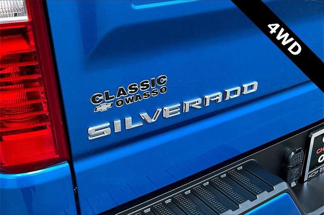 Photo of 2023 Blue Chevrolet Silverado 1500