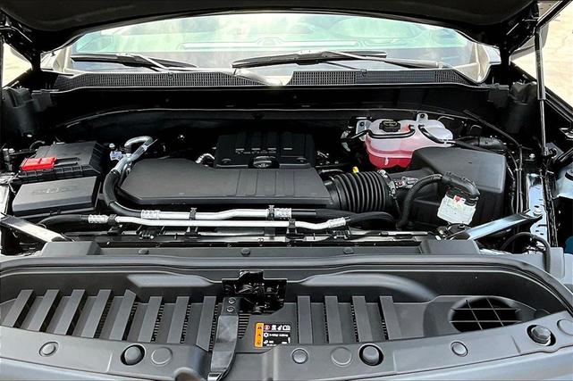 Photo of 2025 Black Chevrolet Silverado 1500