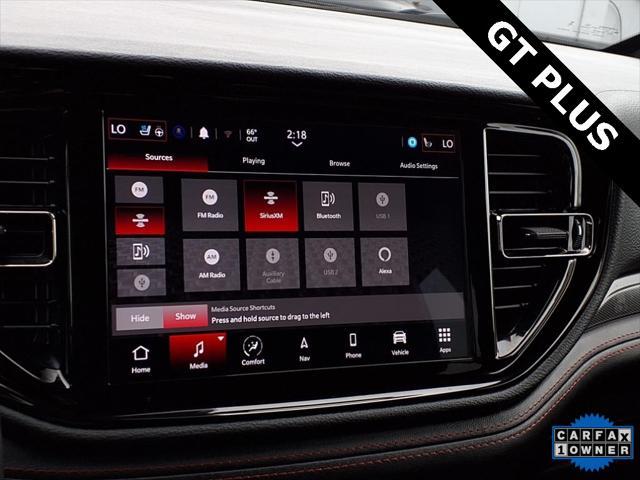 Photo of 2024 DB Black Crystal Clearcoat Dodge Durango