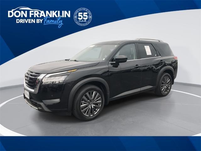 Photo of 2024 Black Nissan Pathfinder