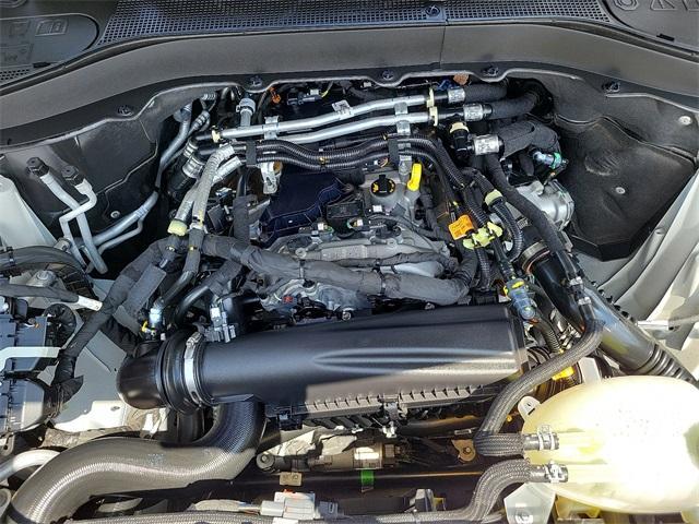Photo of 2025 Star White Ford Explorer