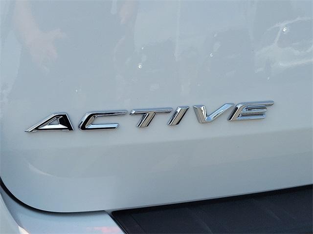 Photo of 2025 Star White Ford Explorer