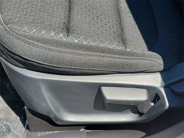 Photo of 2025 Oxford White Ford Escape