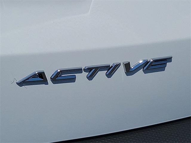 Photo of 2025 Oxford White Ford Escape