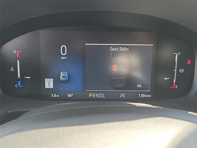 Photo of 2025 Oxford White Ford Escape