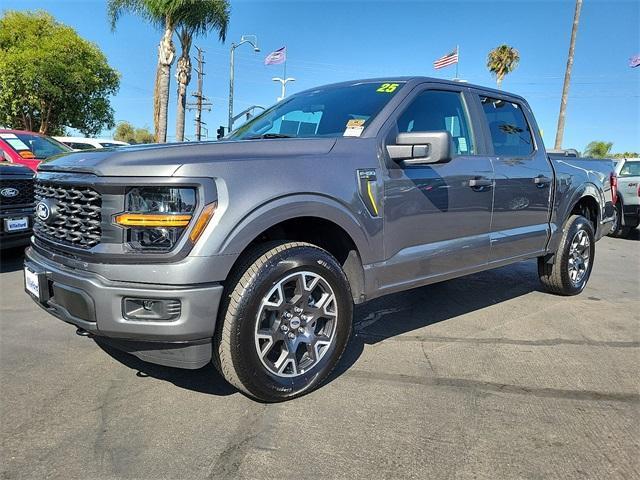Photo of 2025 Carbonized Gray Metallic Ford F-150