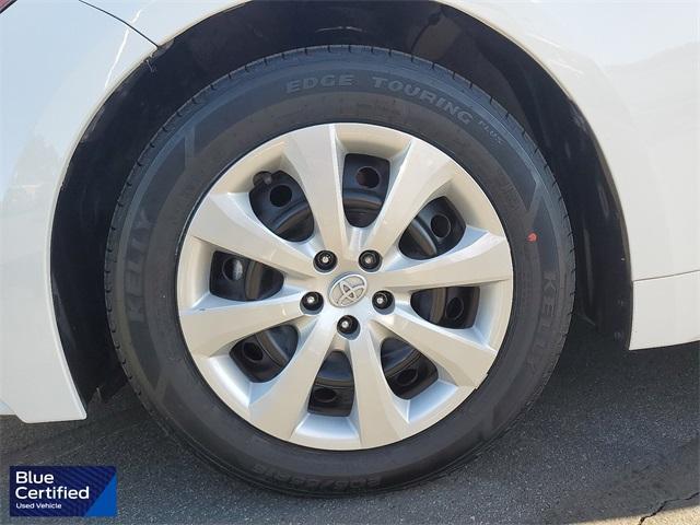 Photo of 2023 White Toyota Corolla