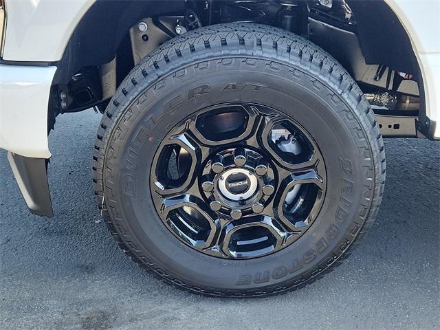 Photo of 2025 Oxford White Ford F-250