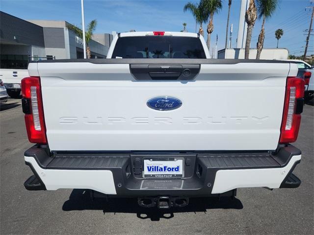 Photo of 2025 Oxford White Ford F-250