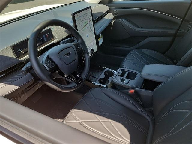 Photo of 2025 Star White Ford Mustang Mach-E