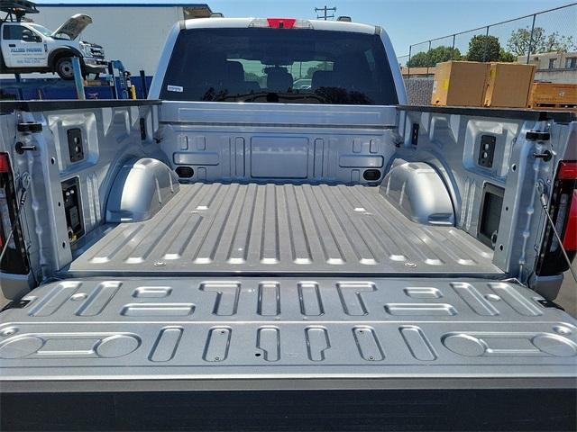 Photo of 2025 Iconic Silver Metallic Ford F-150 Lightning