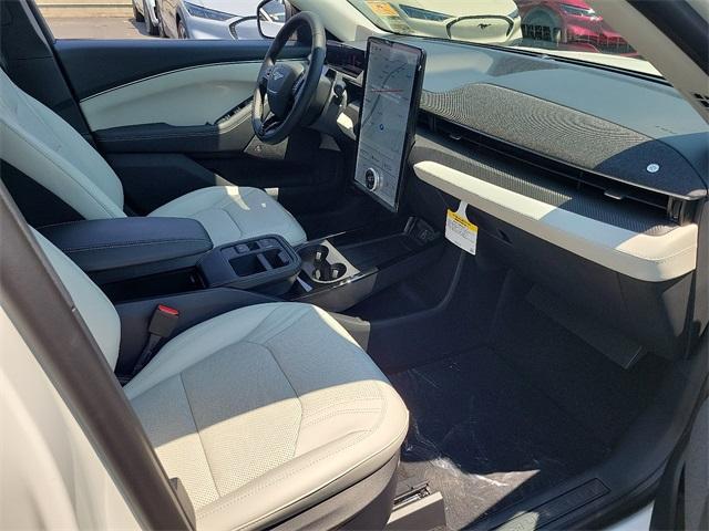 Photo of 2025 Star White Ford Mustang Mach-E
