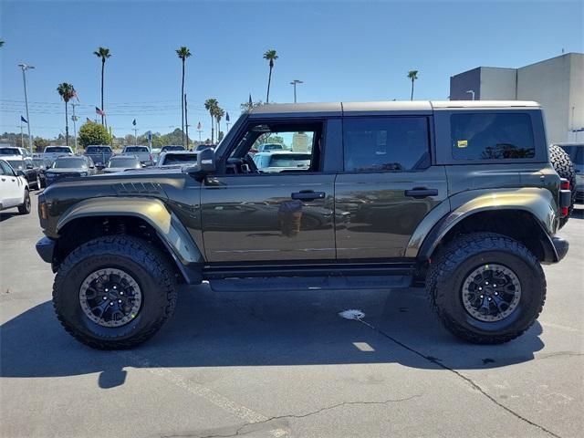 Photo of 2025 Green Metallic Ford Bronco