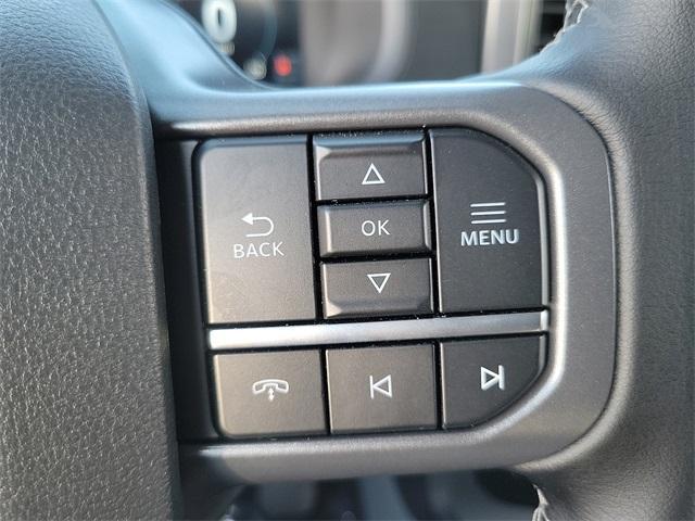 Photo of 2025 Oxford White Ford F-150 Lightning