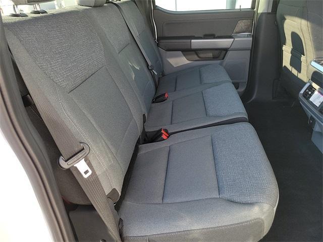 Photo of 2025 Oxford White Ford F-150 Lightning