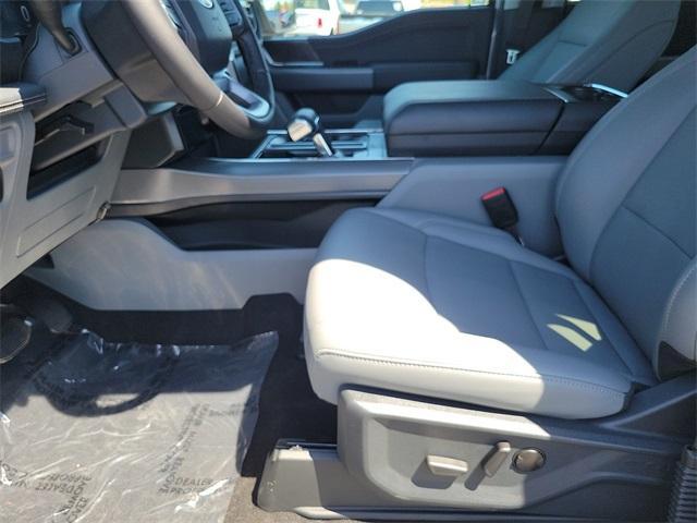 Photo of 2025 Space White Metallic Ford F-150 Lightning