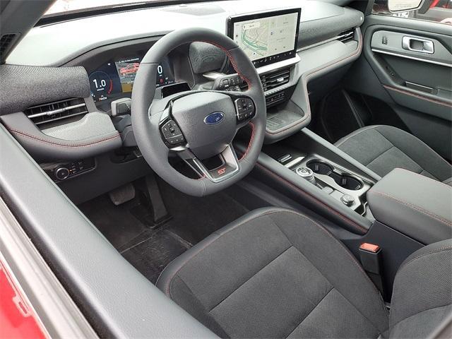 Photo of 2025 Rapid Red Metallic Tinted Clearcoat Ford Explorer
