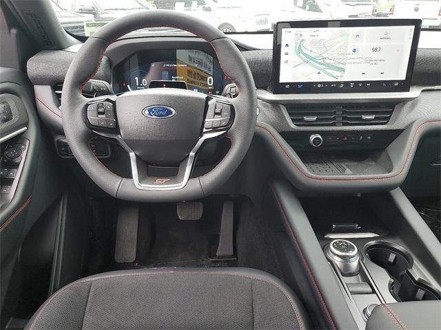 Photo of 2025 Rapid Red Metallic Tinted Clearcoat Ford Explorer