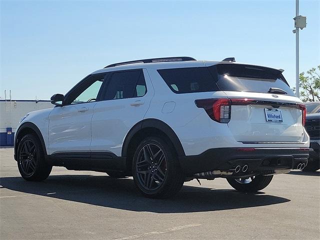 Photo of 2025 Star White Ford Explorer