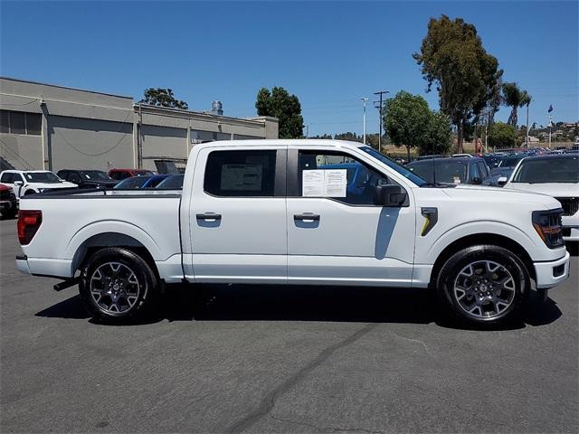 Photo of 2025 Oxford White Ford F-150