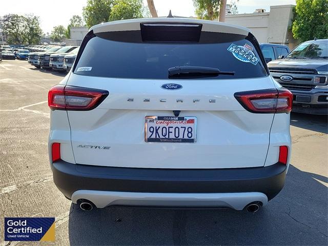 Photo of 2023 Star White Ford Escape