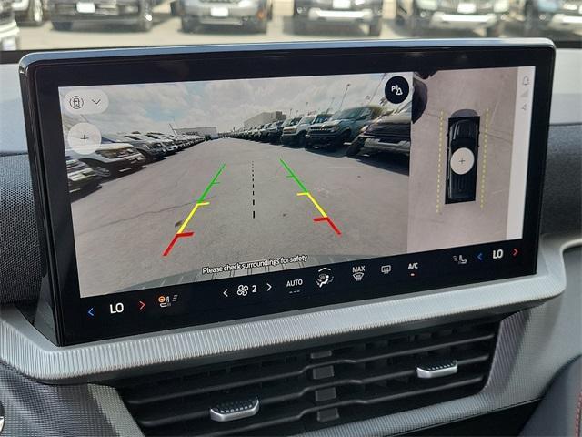 Photo of 2025 Star White Ford Explorer