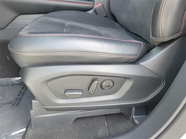 Photo of 2025 Star White Ford Explorer