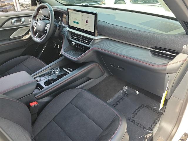 Photo of 2025 Star White Ford Explorer
