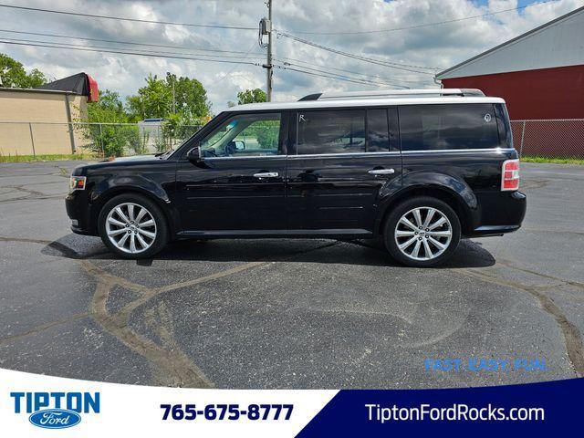 Photo of 2017 Shadow Black Ford Flex