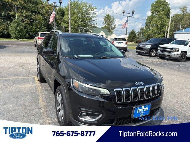 Photo of 2019 Diamond Black Jeep Cherokee