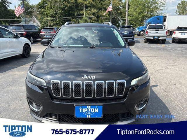 Photo of 2019 Diamond Black Jeep Cherokee