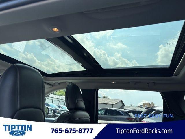 Photo of 2019 Diamond Black Jeep Cherokee