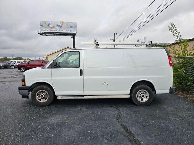 Photo of 2017 Summit White GMC Savana 2500