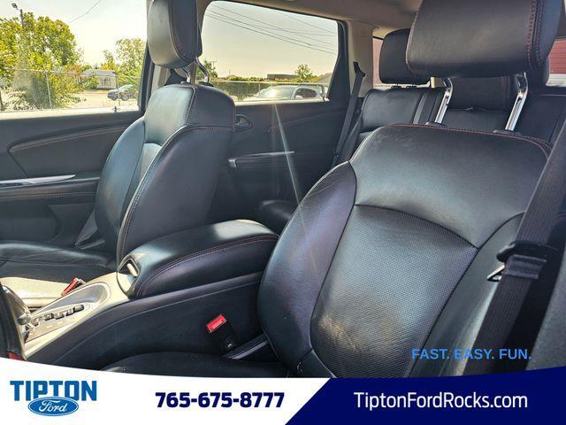 Photo of 2019 Redline 2 Coat Pearl Dodge Journey