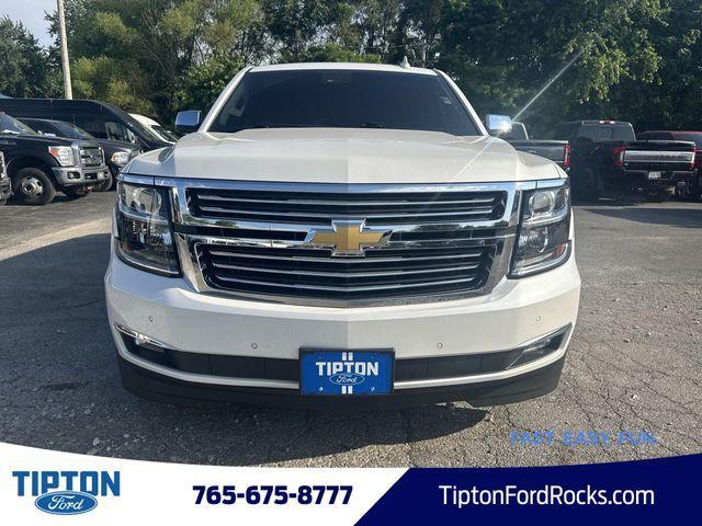 Photo of 2017 Iridescent Pearl Tricoat Chevrolet Suburban