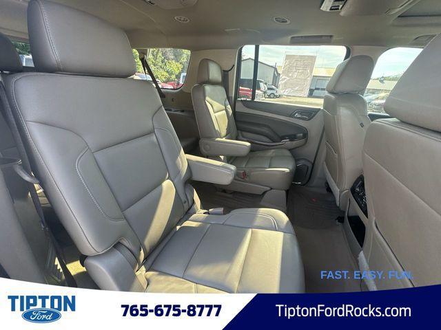 Photo of 2017 Iridescent Pearl Tricoat Chevrolet Suburban