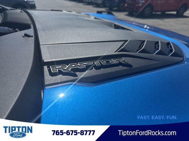 Photo of 2025 Blue Metallic Ford Bronco