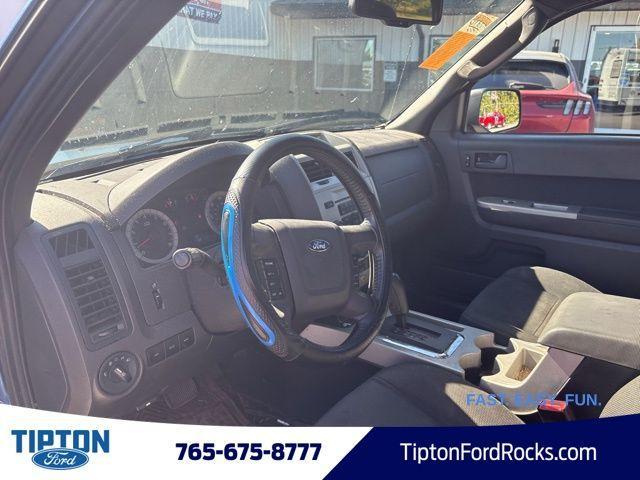 Photo of 2009 Sport Blue Clearcoat Metallic Ford Escape